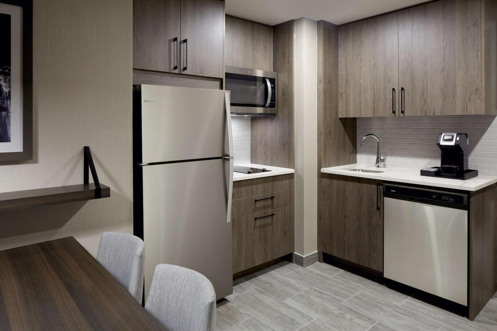 Homewood Suites By Hilton Montreal Midtown Extérieur photo