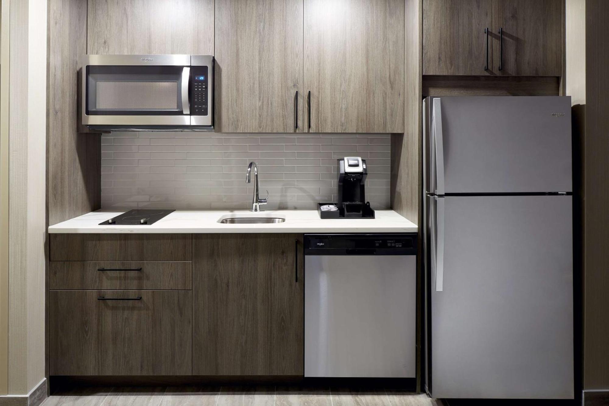 Homewood Suites By Hilton Montreal Midtown Extérieur photo